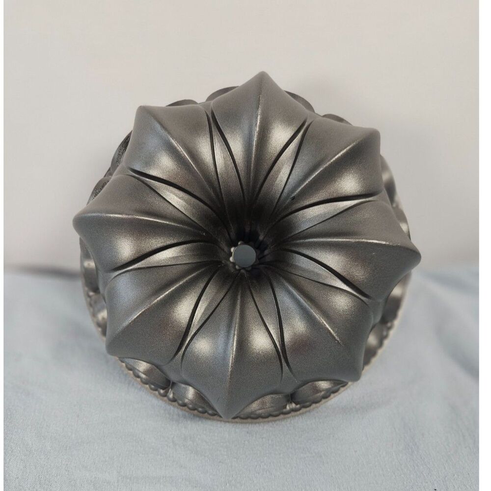 Nordic Ware Fleur De Lis Bundt Pan Cast Aluminum 10 Cup Nonstick Charcoal Gray
